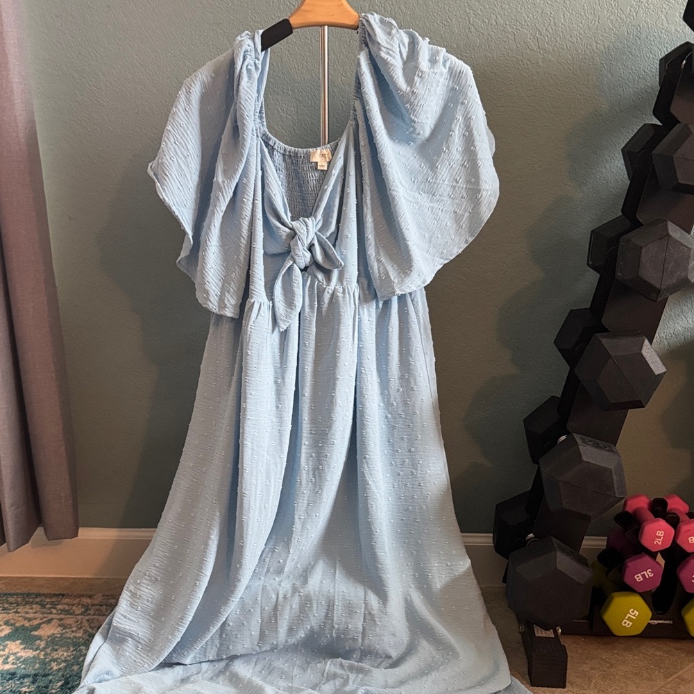 Elegant Blue Midi Dress